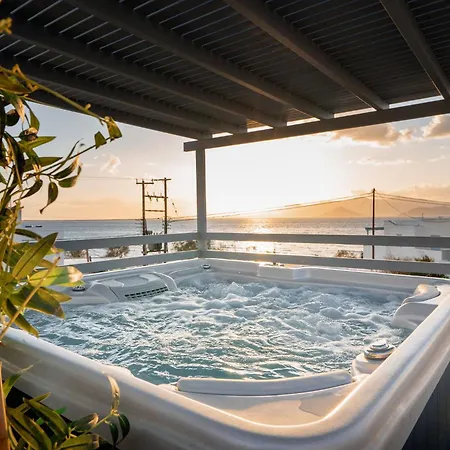 Yara 40m From The Jacuzzi & Rooftop Apartmán