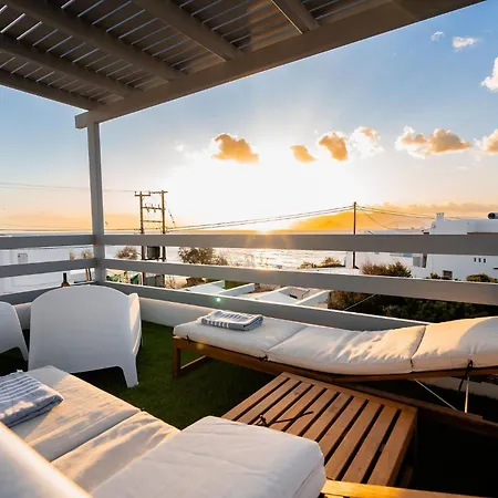 Yara 40m From The Jacuzzi & Rooftop Apartmán *