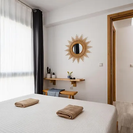 Apartmán Yara 40m From The Jacuzzi & Rooftop *